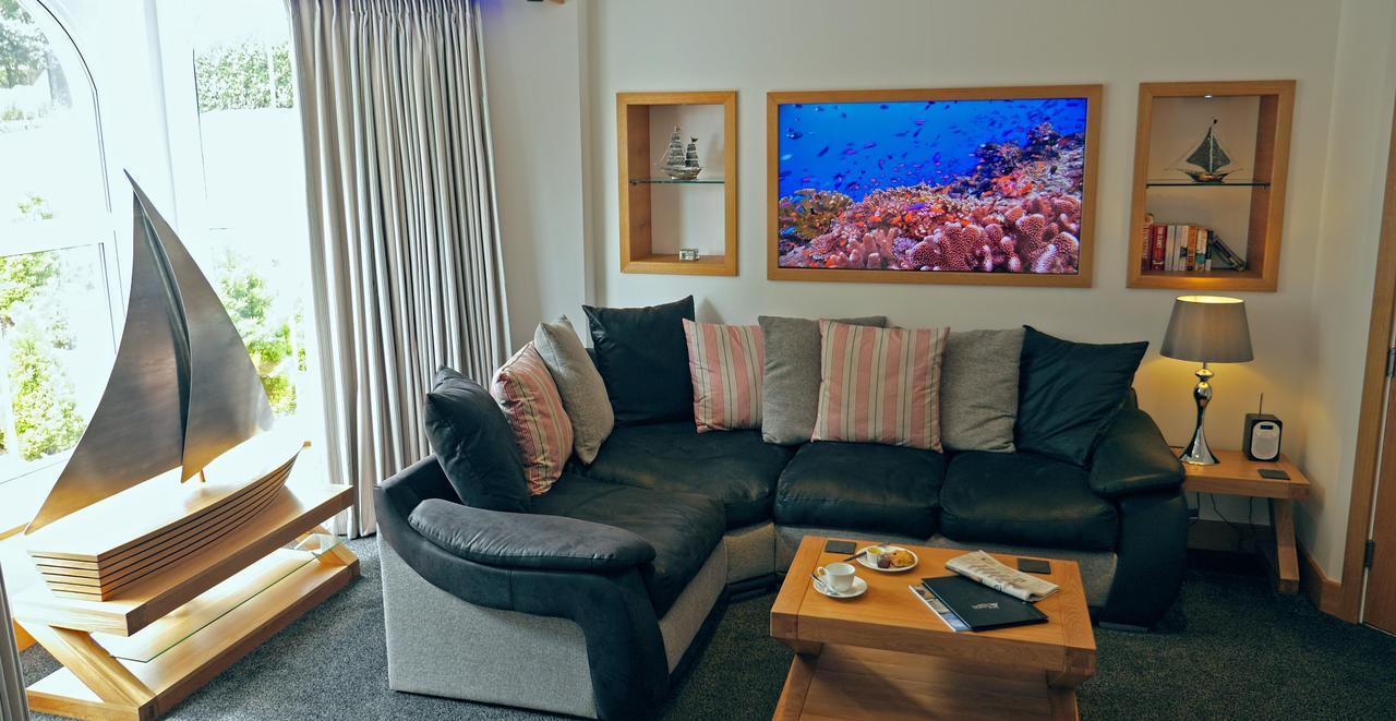 The Oceanic Luxury Aparthotel Фалмут Экстерьер фото